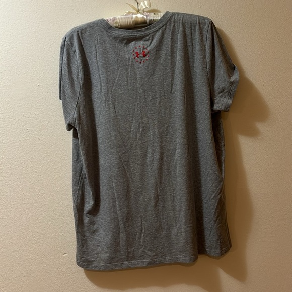 Under Armour “Freedom” Light Gray Top-Size 2XL - Picture 2 of 4